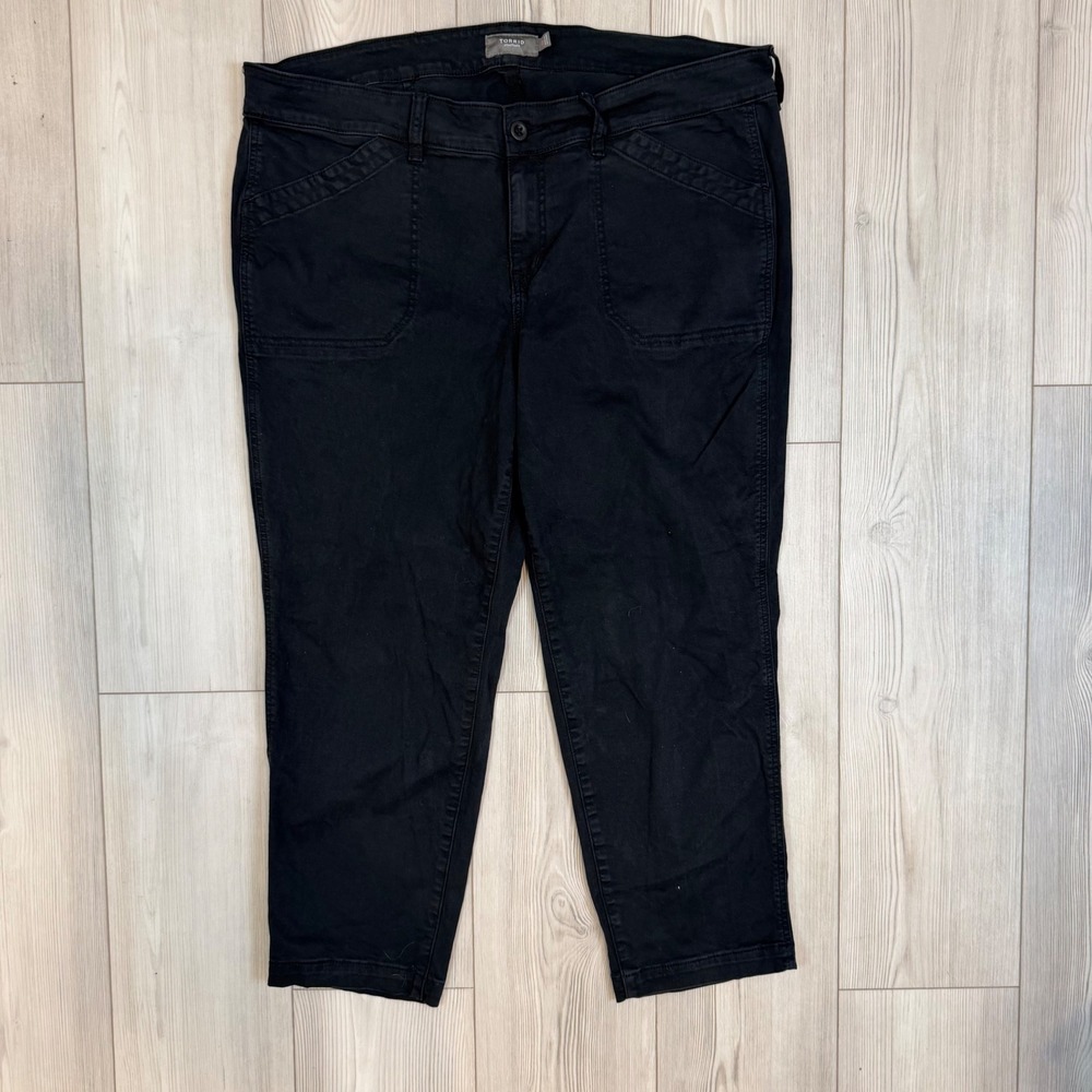 Torrid Black Utility Crop Pants Womens 18 Stretch Cotton Patch Pocket Trousers